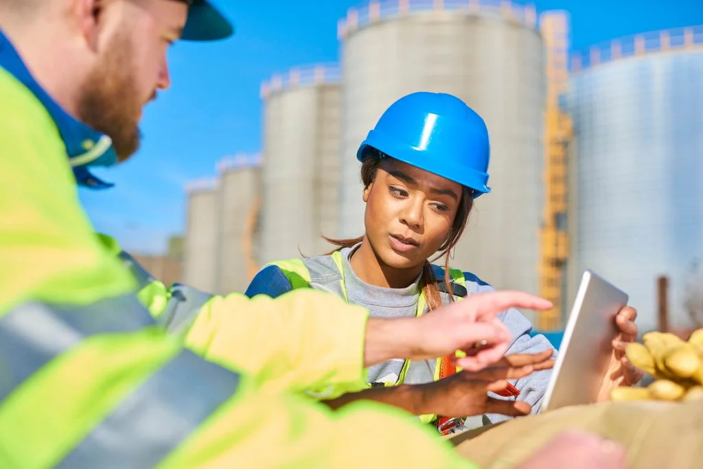 Diário de obra digital: veja 4 benefícios para o controle das atividades