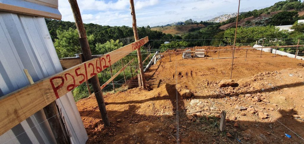 Acompanhamento de obra: locação da obra